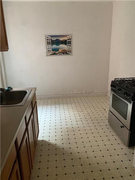 Photo - 373 Ovington Ave