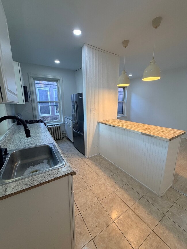 5121 Willows Ave Unidad 2