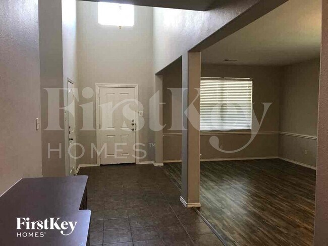 Photo - 1017 Nighthawk Rd