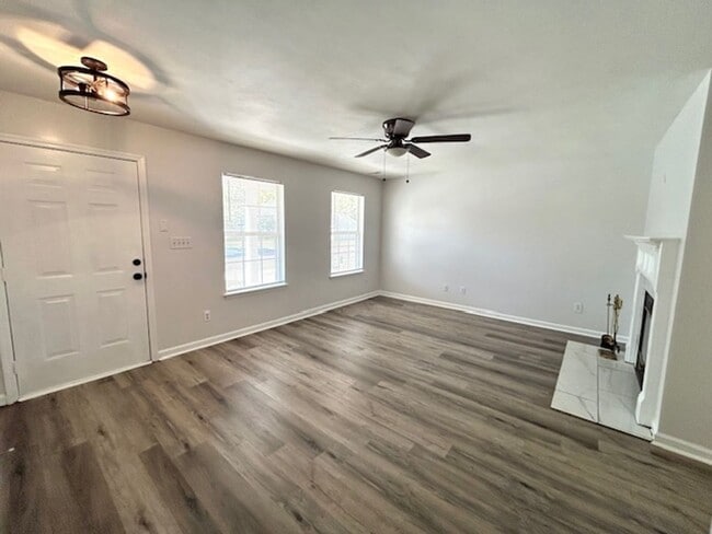 Photo - Beautiful 3 Bedroom 2 Bath Home in the Heart of Madison!