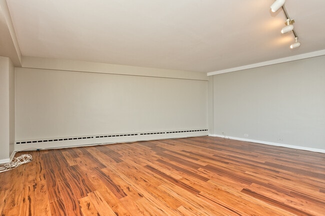 Photo - 3410 N Lake Shore Dr Unit #  014F