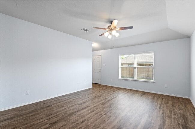 Photo - 2024 Cedar Tree Ct