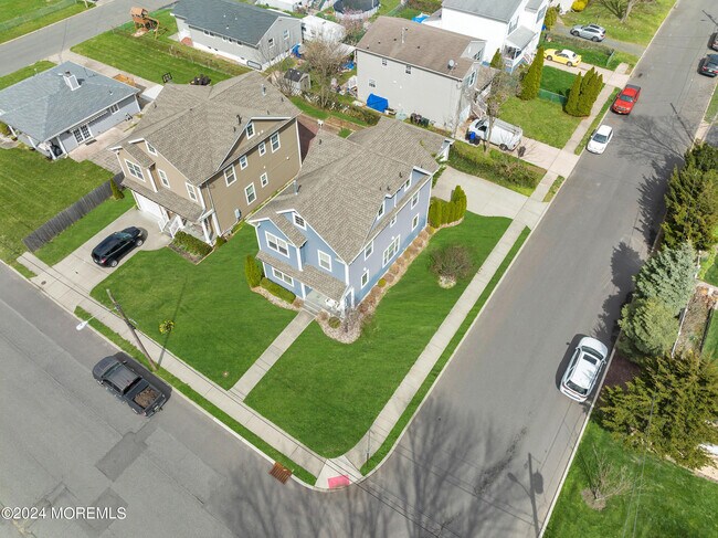 269 Hearn Ave