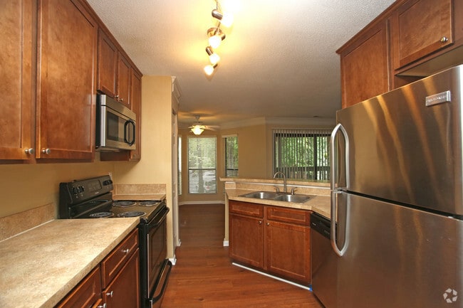 Ashbrook Apartments
