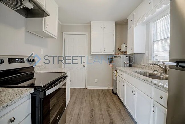 Photo - 624 Brunson Ave