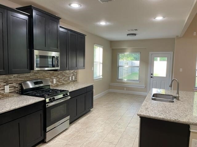 Photo - 18231 Willow Edge Dr