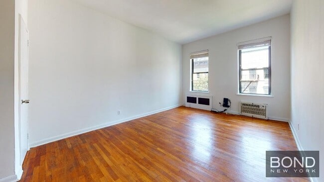 Building Photo - 324 E 83rd St Unit 17 Rental