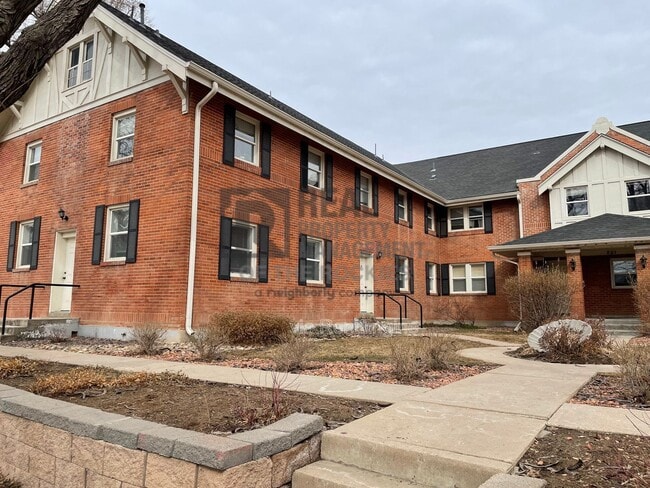 Photo - 201 E S 1st St Unit 8