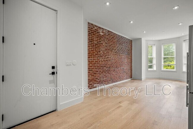 1963 Biltmore St NW Unidad #2