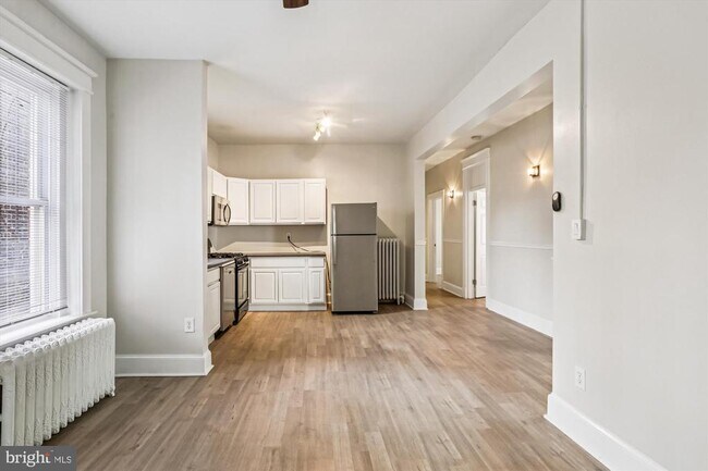 Photo - 150 Seaton Pl NW