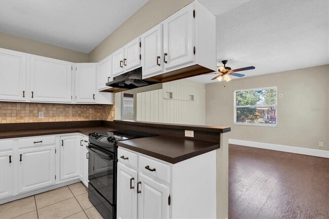 Photo - 618 Glenoak St N