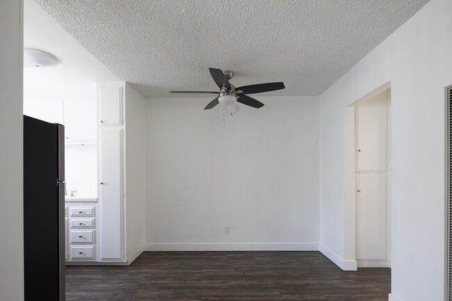 Photo - PR Talmadge Apartments