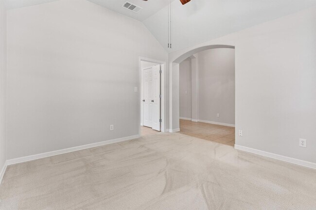 Photo - 765 Bent Wood Pl