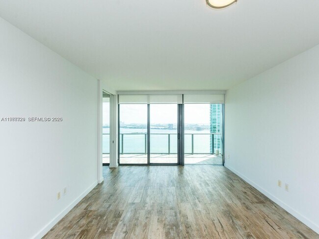 Photo - 650 NE 32nd St Unit 34