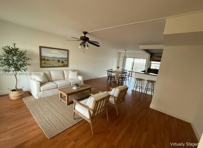 Building Photo - 8713 SW 137th Ave