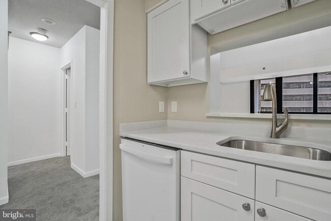Photo - 1805 Crystal Dr Unit 515S