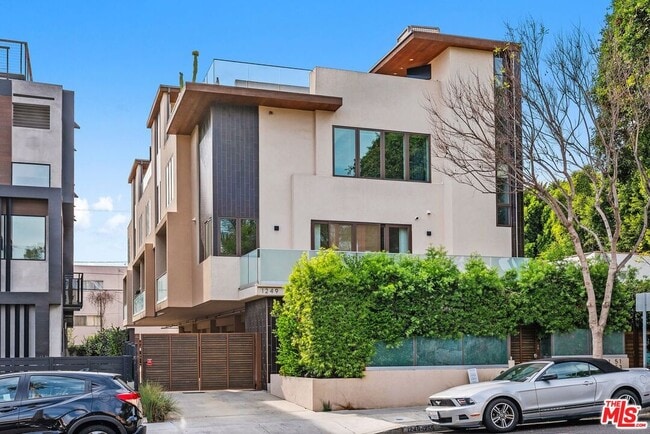 Photo - 1251 N Formosa Ave