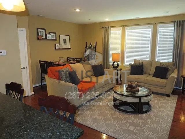 Photo - 4421 Driftwood Dr