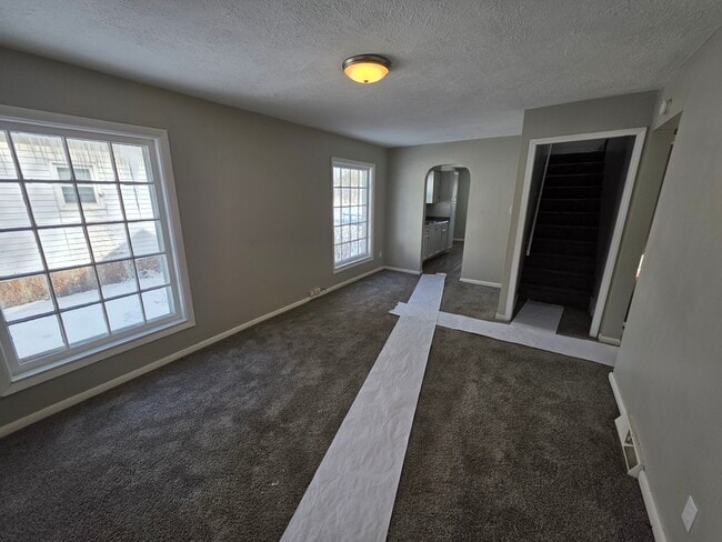 Photo - 1047 Yukon Ave