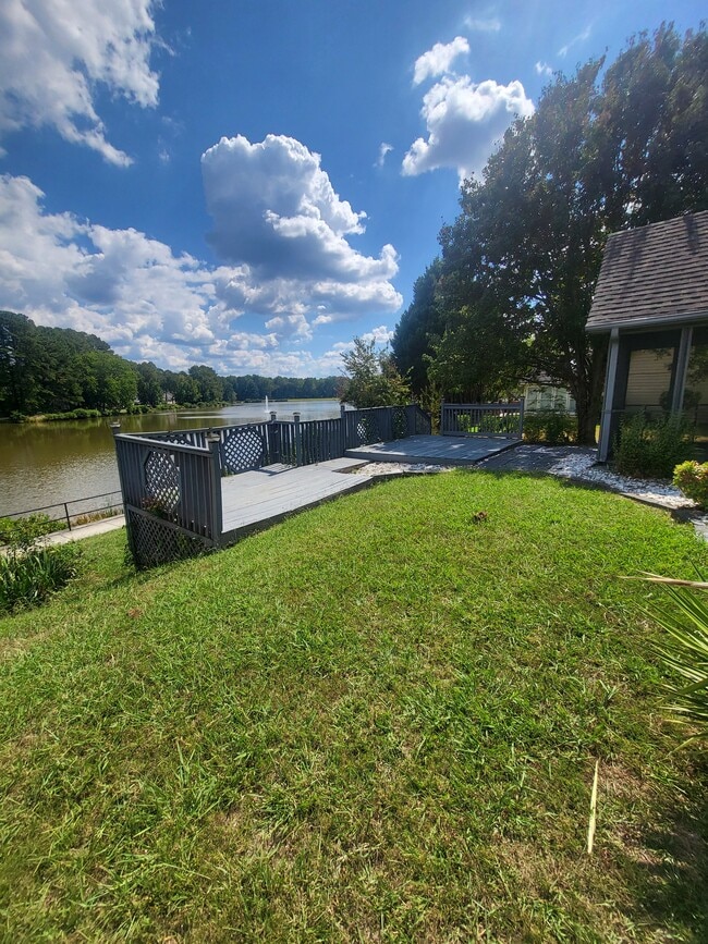 Photo - 7700 Lakeshore Ct