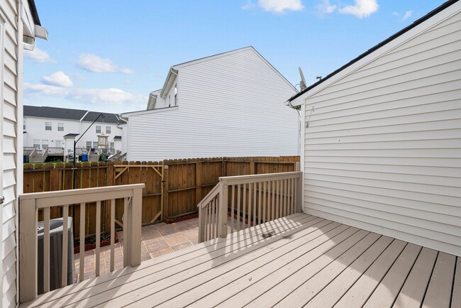 Photo - 1917 Stroll Cir