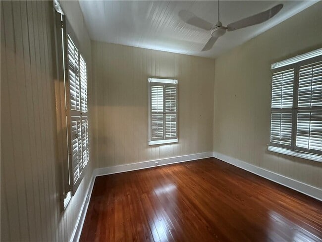 Photo - 12 N Dearborn St