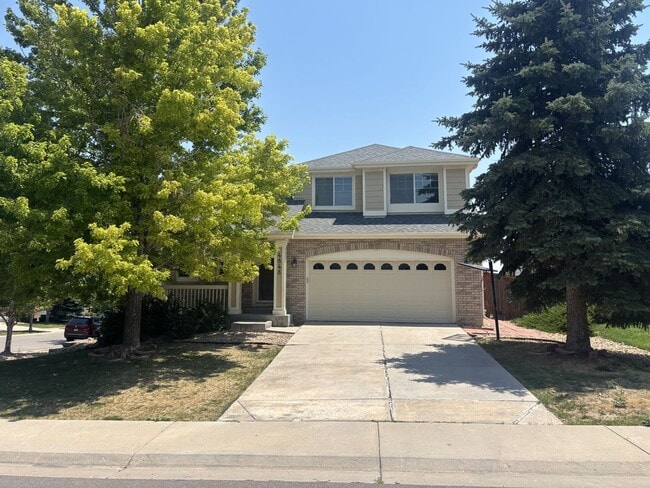 Building Photo - Beautiful 3bd, 3 bath single family home bedroom for rent in Aurora 80016