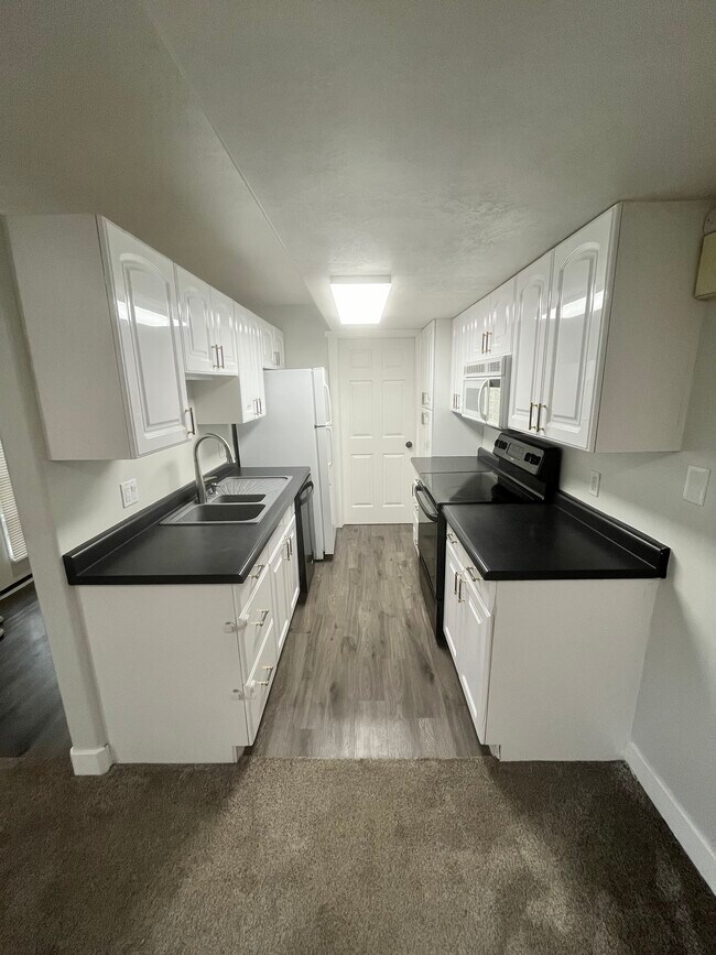 Photo - 14127 Adobe School Dr