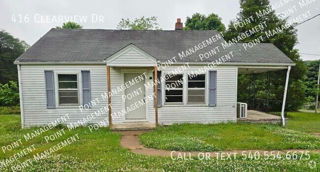 Building Photo - 2 Bed 1 Bath in Martinsville! (EXCUSE THE ... Rental