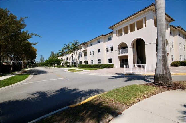 Photo - 11601 NW 89th St Unit 104