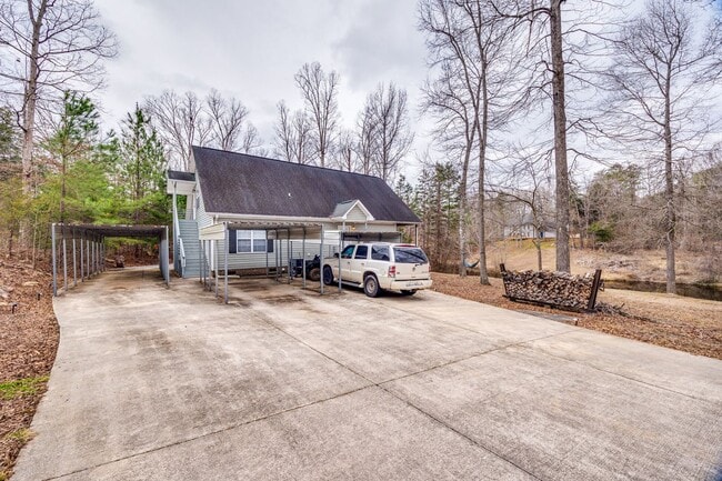 Photo - 5988 Quarter Mile Rd. Unidad #C