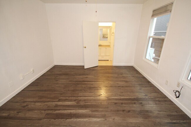 Photo - 1414 Apartments