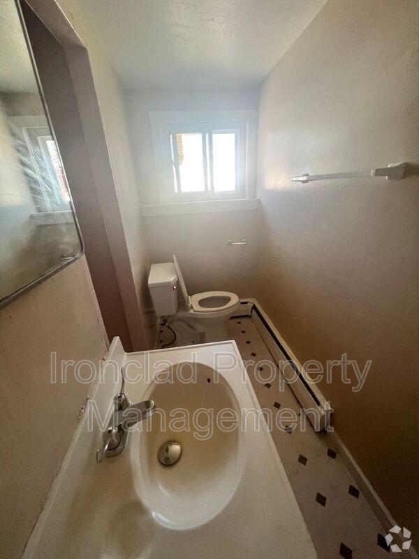 Building Photo - 31 -35 Warwick Street Unit 35 Rental