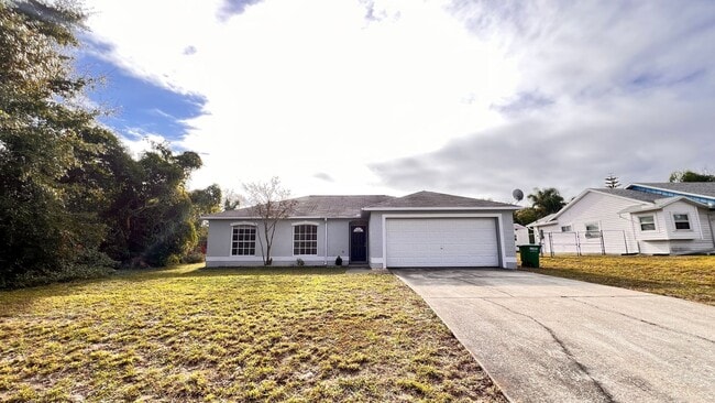 Photo - BEAUTIFUL 3/2 in Deltona