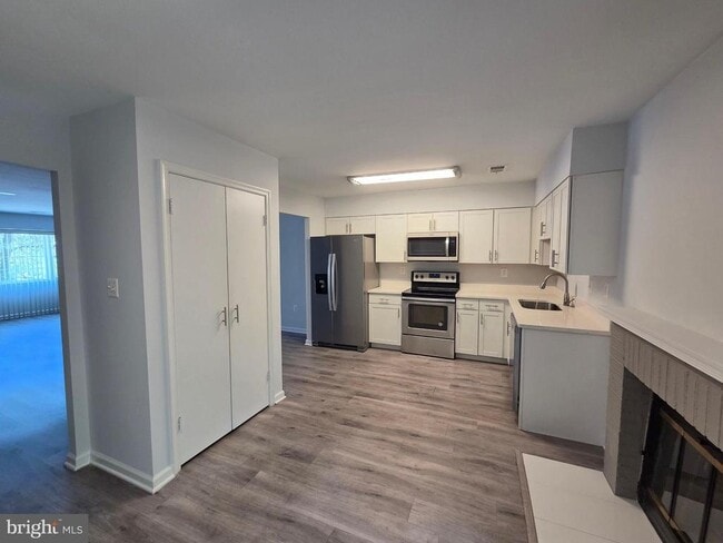 Photo - 15040 Cherrywood Dr