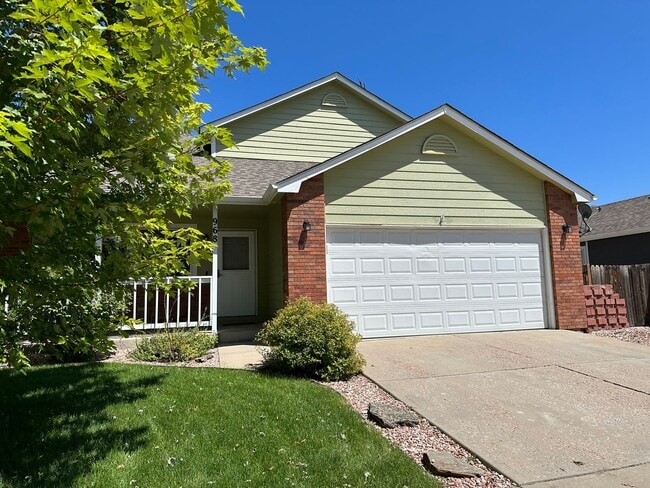 3BD 3Bath Updated Home in Great Condition! - 3BD 3Bath Updated Home in Great Condition!