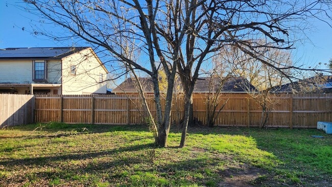 Photo - 9908 Thrush St