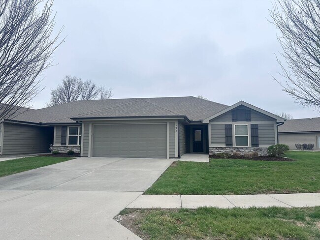 Photo - Single Level 2 Bed | 2 Bath | 2 Car Garage Attached Villa in Blue Springs