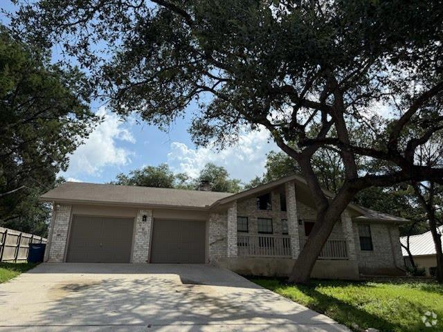 Building Photo - 850 Mission Hills Dr Rental