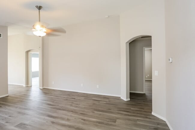 Photo - 10843 E Clovis Ave