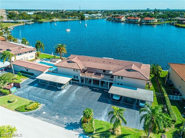 Photo - 416 Tudor Dr