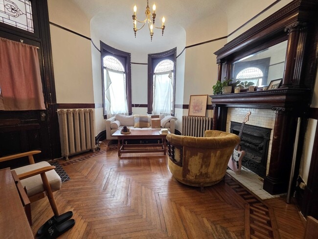 Photo - 102 Wellington St Unit 102