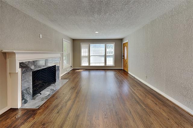 Photo - 4345 Skillman St