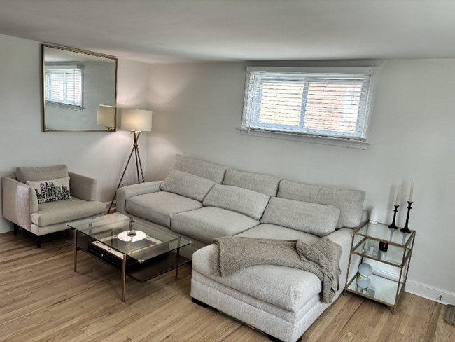 Photo - 946 Kenwood Rd