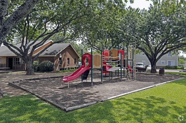 Tot Lot - Foxfire Apartments