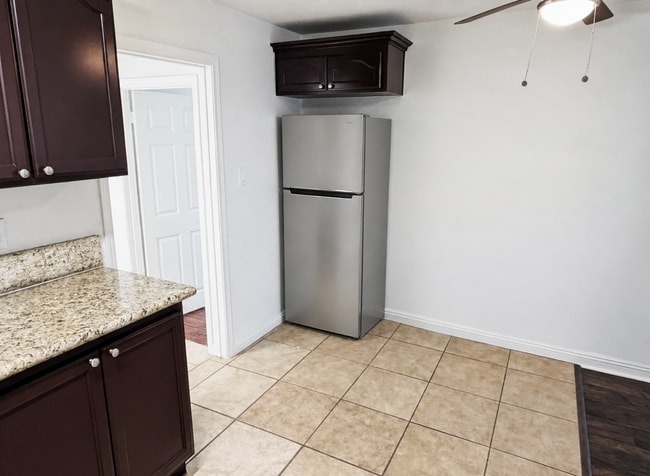 Photo - 835 E Nocta St