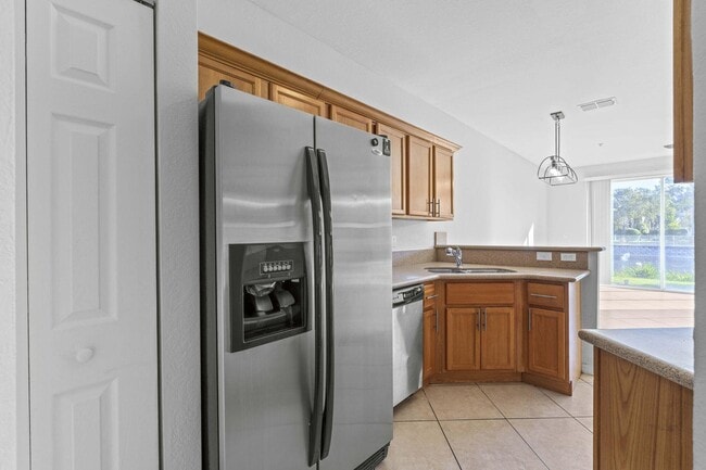 Photo - 1002 Pipers Cay Dr