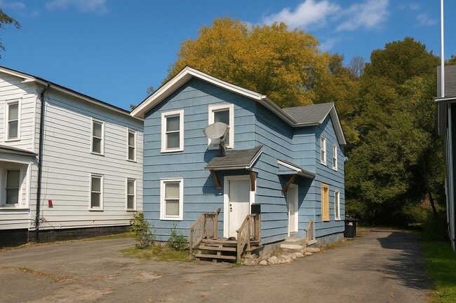 Building Photo - 510 Highland St Rental