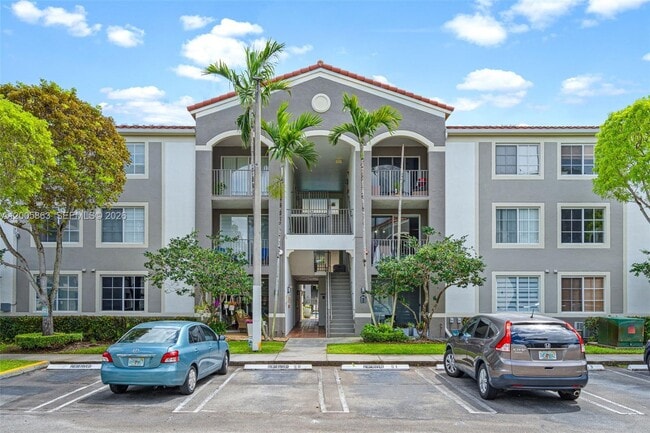 Building Photo - 6841 SW 44th St Unit 106