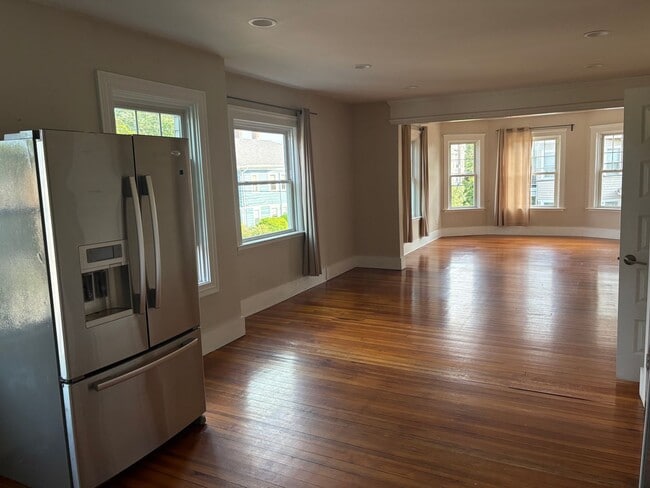 Photo - 207 Lowden St Unidad 2